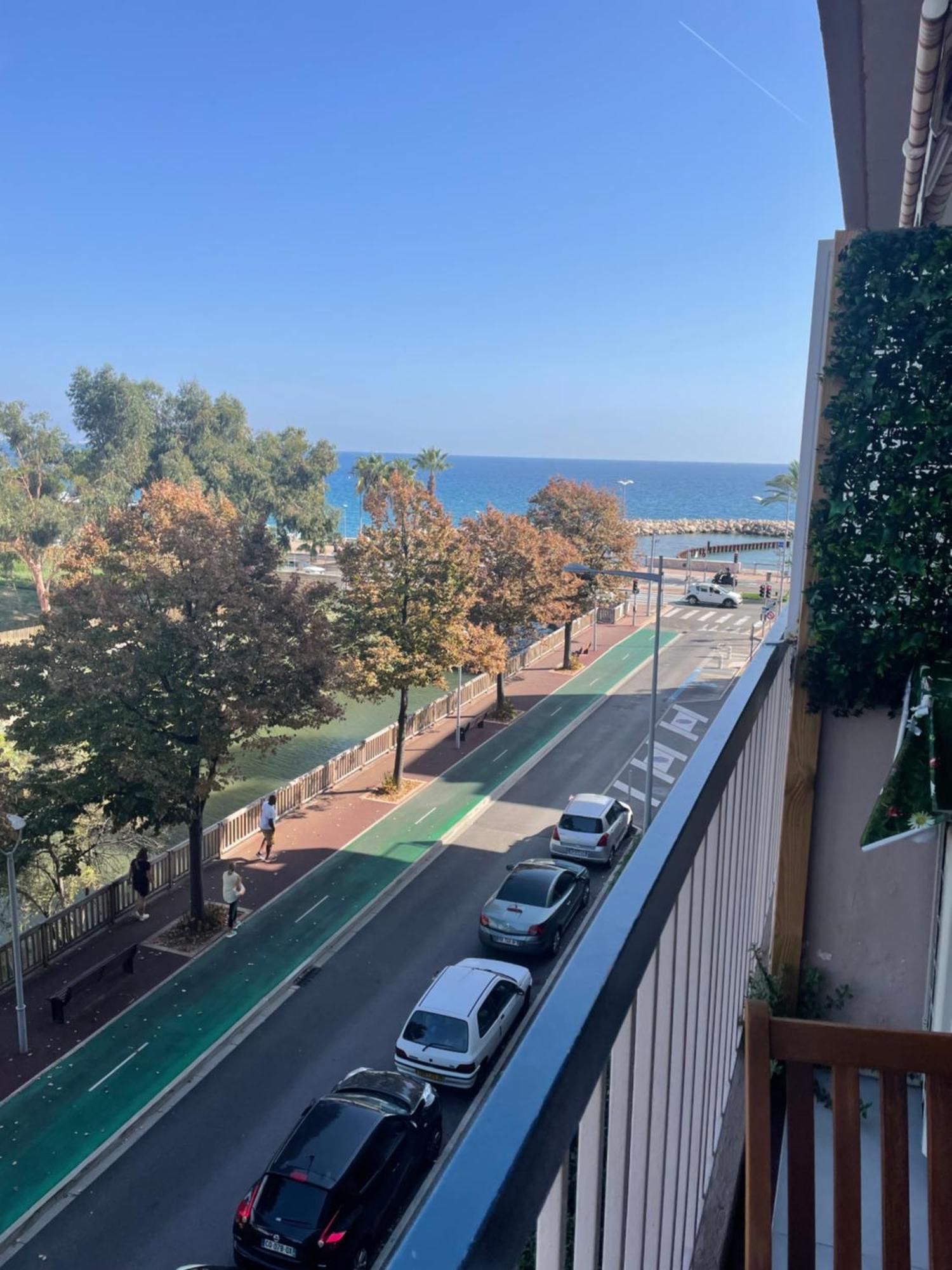 קאן סור מר Vue Sur Mer - Magnifique Appartement Tout Confort - Terrasse Et Parking Prive מראה חיצוני תמונה