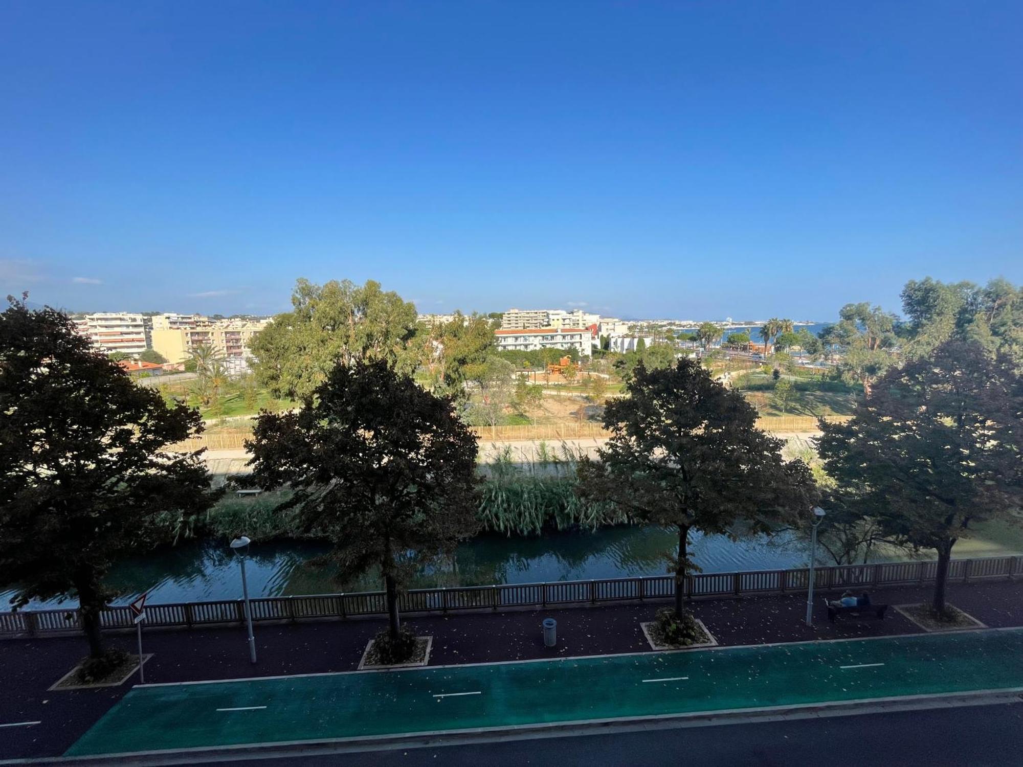 קאן סור מר Vue Sur Mer - Magnifique Appartement Tout Confort - Terrasse Et Parking Prive מראה חיצוני תמונה